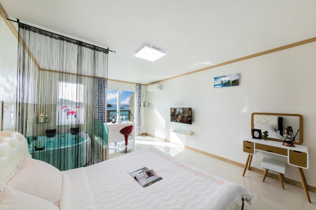 Dolsanmaru Pension Йосу Экстерьер фото