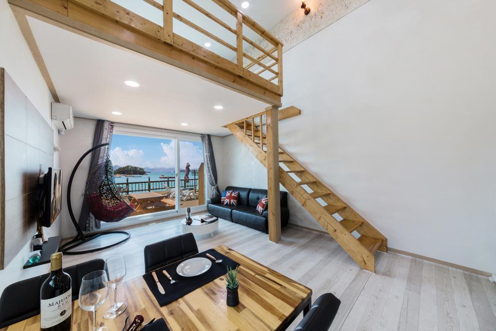 Dolsanmaru Pension Йосу Экстерьер фото