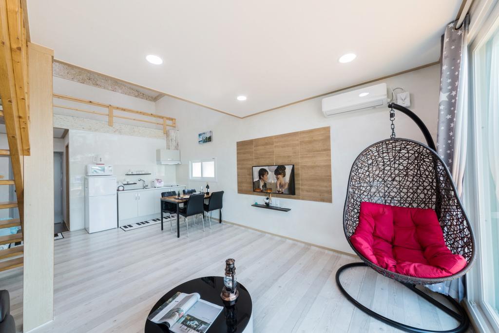 Dolsanmaru Pension Йосу Экстерьер фото